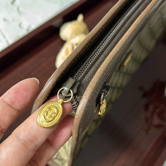 🖤GUCCI GG canvas Clutch / Toiletry bag - Picture 9 of 16